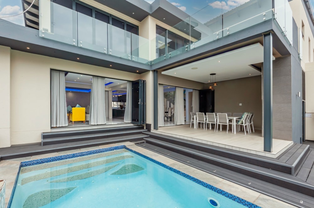 Double-storey house for sale in Copperleaf - 1CU1706594