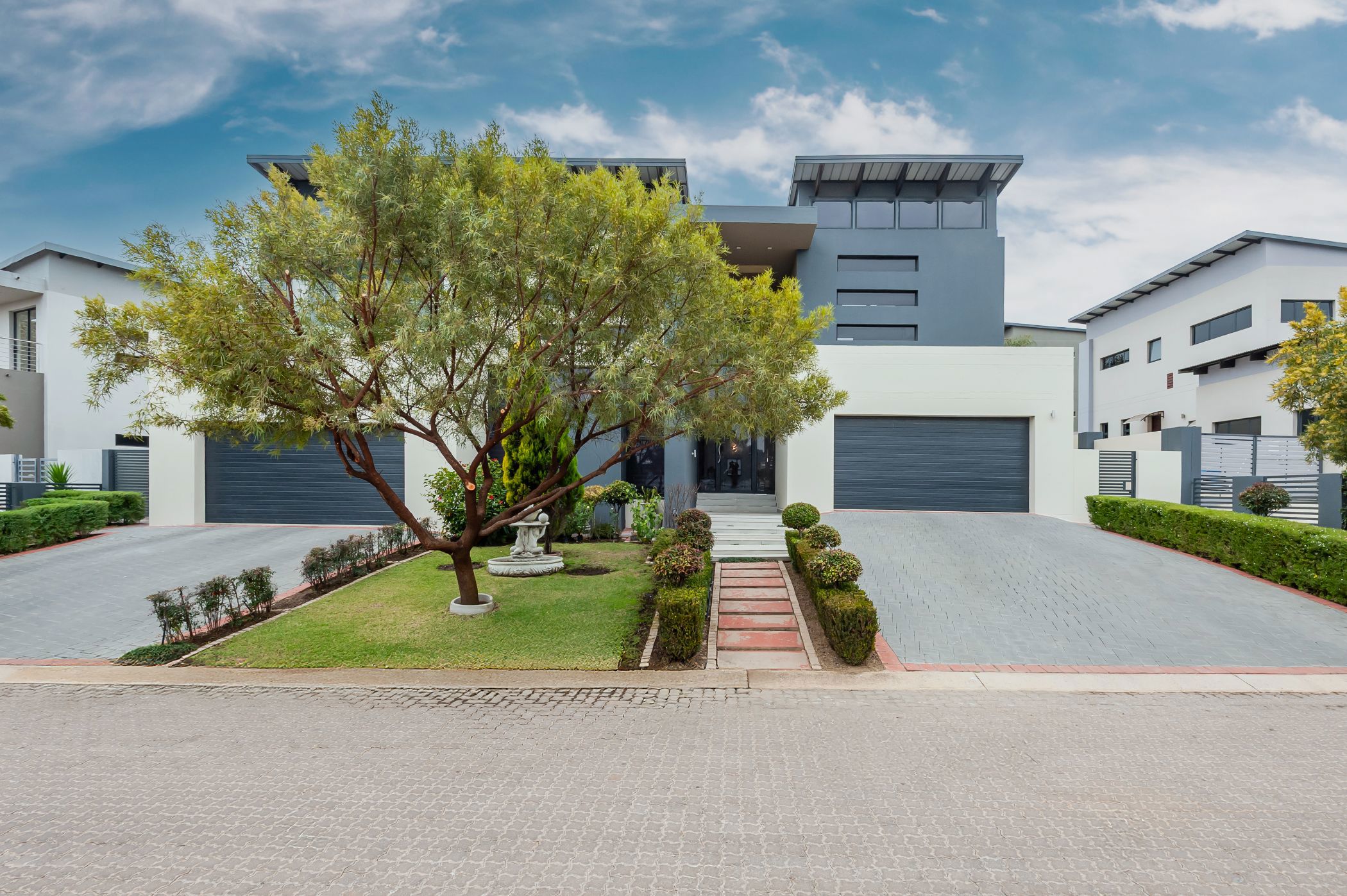 Double-storey house for sale in Copperleaf - 1CU1706594