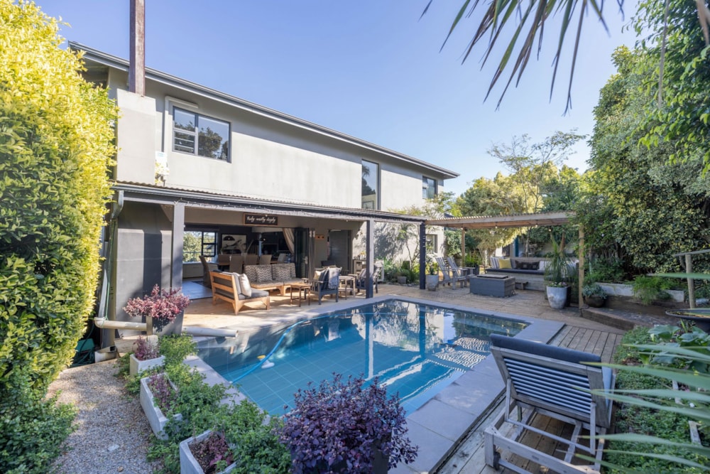 House for sale in East Bank - 1PF1710206 House for sale in East Bank - 1PF1710206