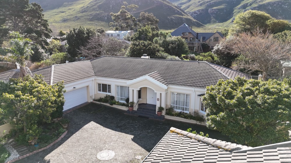 Cluster for sale in Kleinmond - KN1684386