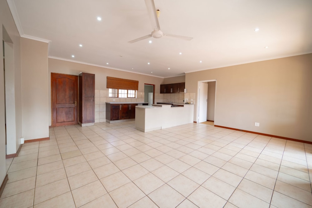 House for sale in Seaward Estates - 1BD1711502