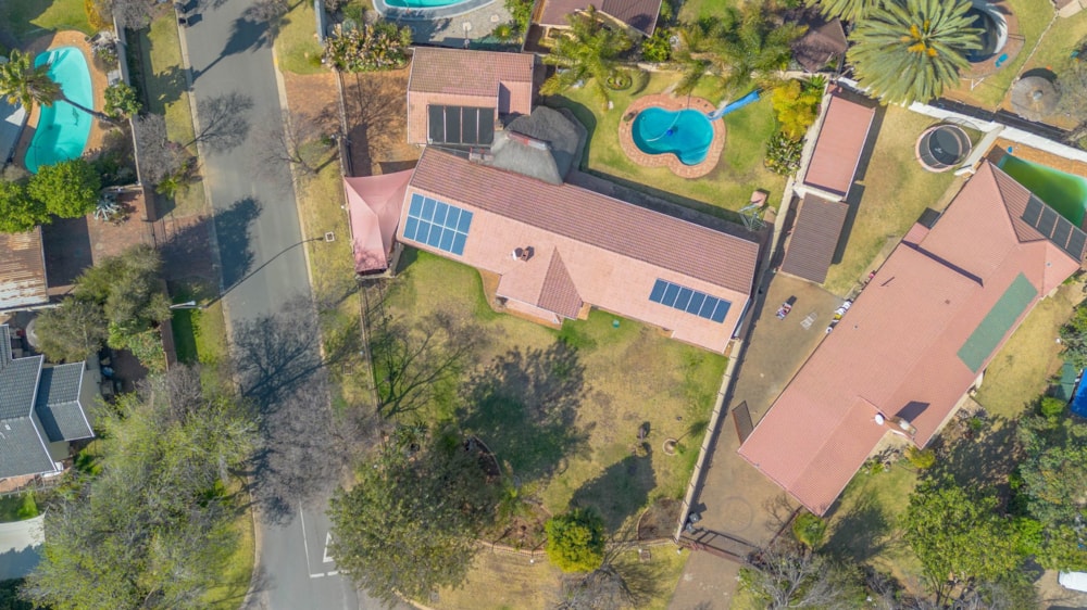 House for sale in Farrarmere - EN1710863 House for sale in Farrarmere - EN1710863