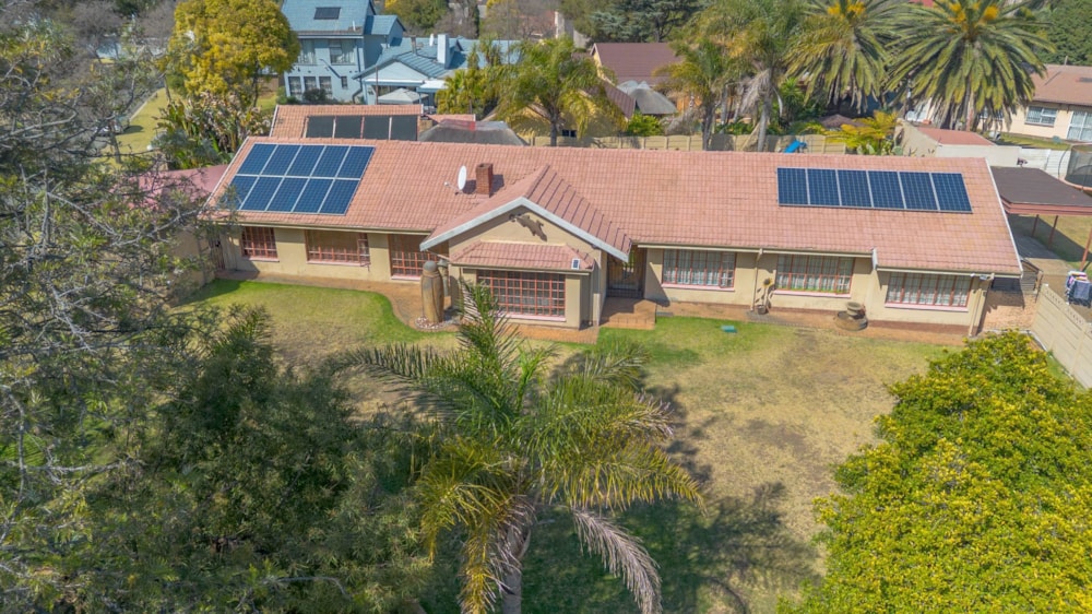 House for sale in Farrarmere - EN1710863 House for sale in Farrarmere - EN1710863