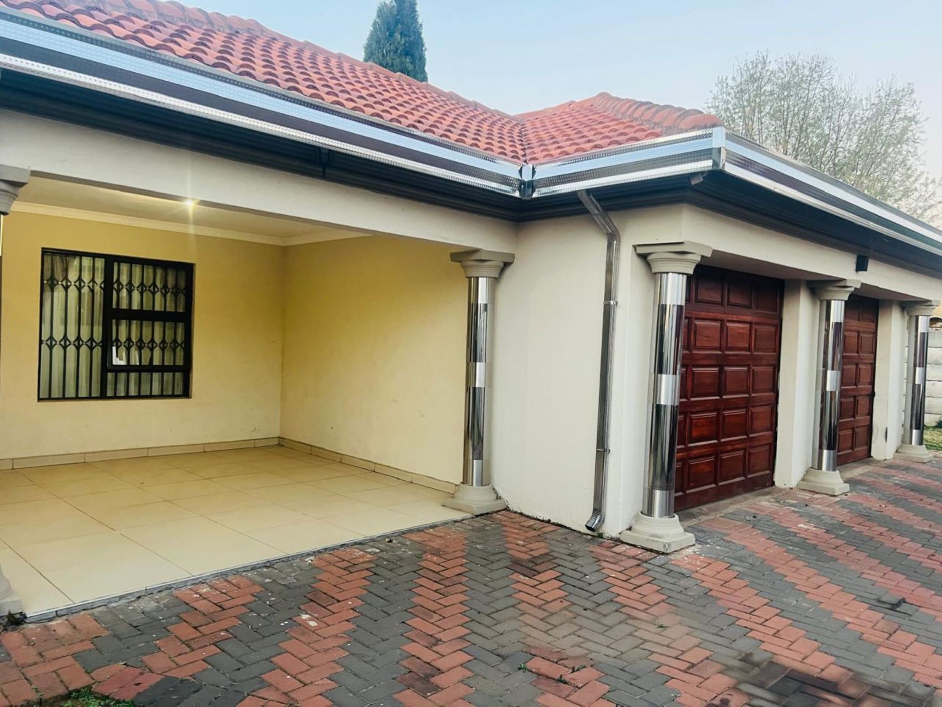 House for sale in Crystal Park - EN1719502