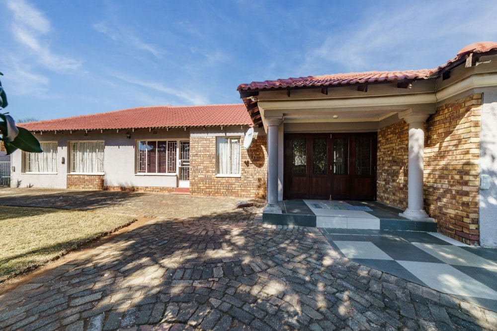 House for sale in Crystal Park - EN1709065 House for sale in Crystal Park - EN1709065