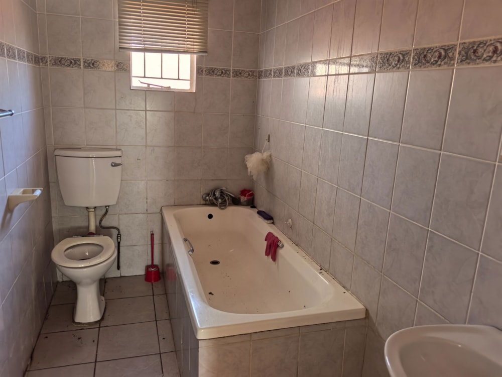 House for sale in Nelspruit (Mbombela) - 1NS1710183 House for sale in Nelspruit (Mbombela) - 1NS1710183