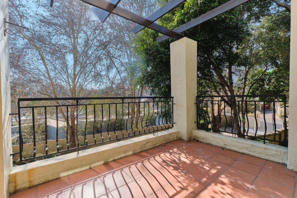 Apartment for sale in River Club, Sandton - HP1711412