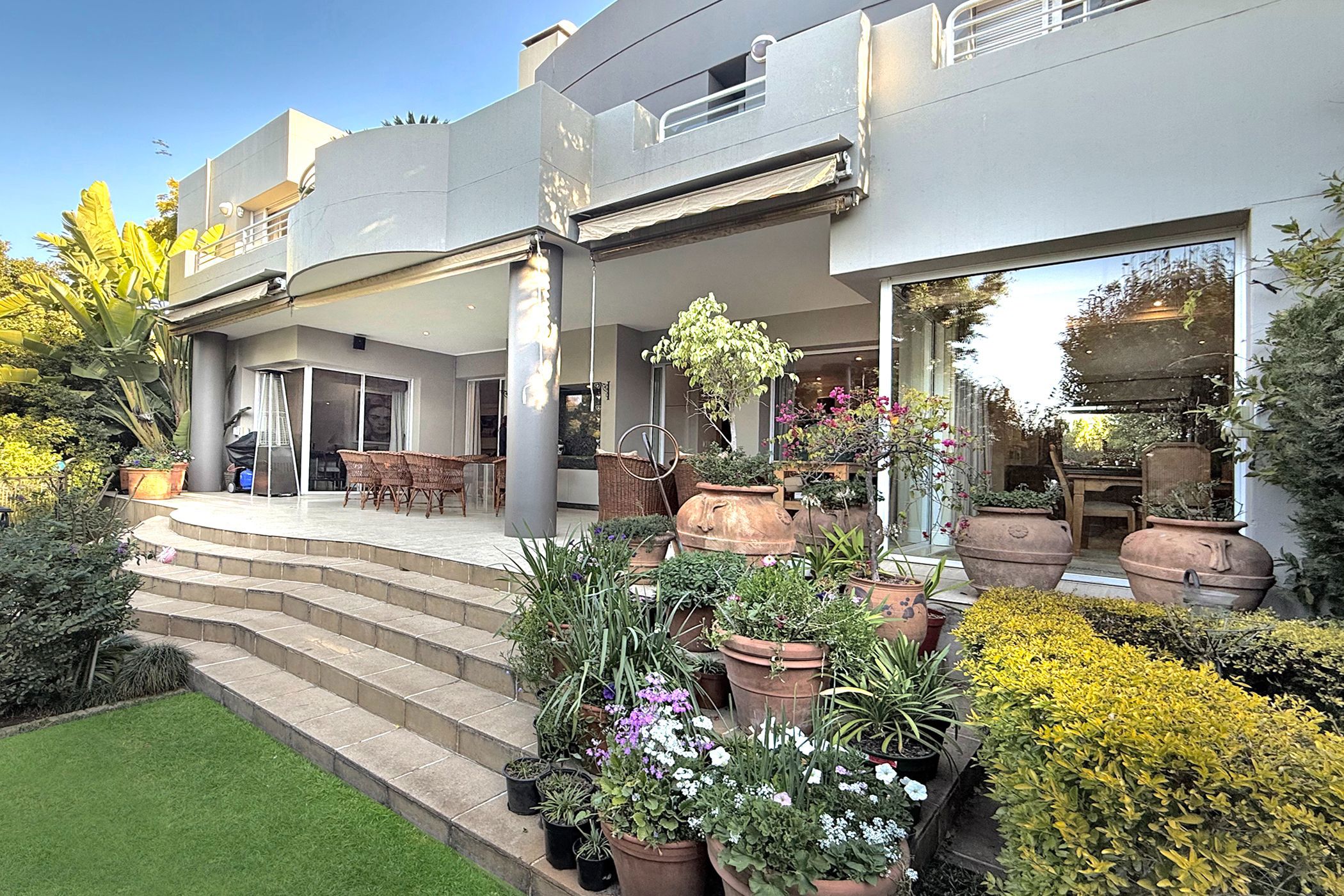 House for sale in Sandhurst - HP1710753