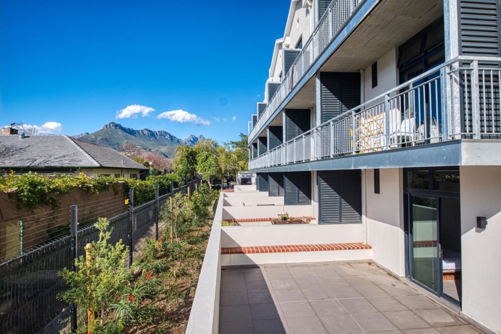 Apartment for sale in Stellenbosch Central - ST1709776 Apartment for sale in Stellenbosch Central - ST1709776