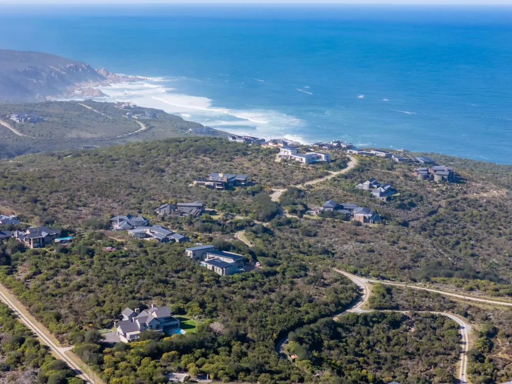 Residential vacant land for sale in Pezula Private Estate - 1KG1709505 Residential vacant land for sale in Pezula Private Estate - 1KG1709505