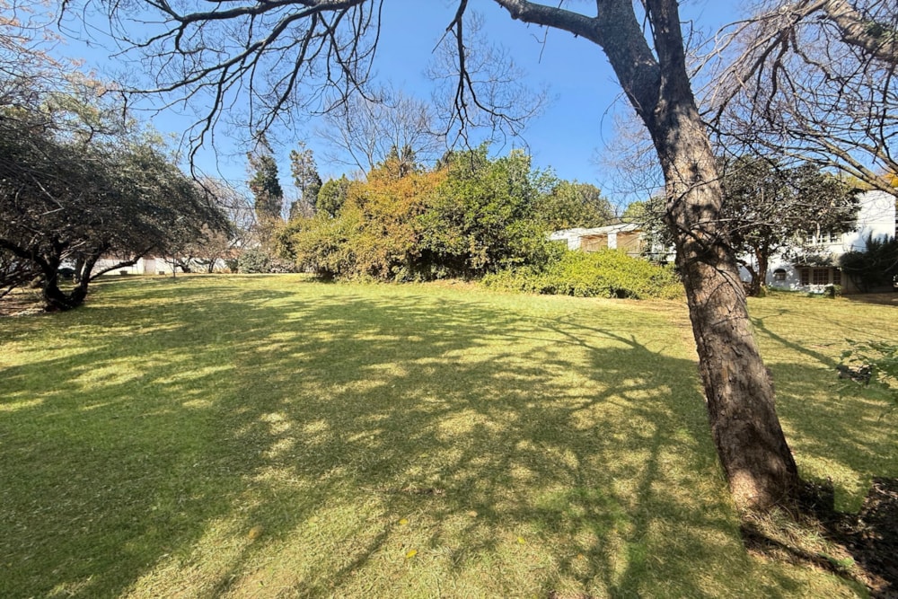 Residential vacant land for sale in Sandhurst - HP1714163