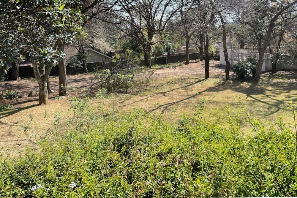 Residential vacant land for sale in Sandhurst - HP1714163