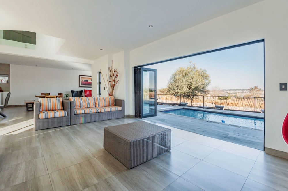 Double-storey house let in Copperleaf - 1CU1710038