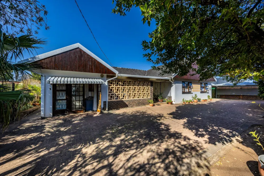 House sold in Nahoon Beach - 1EZ1709844