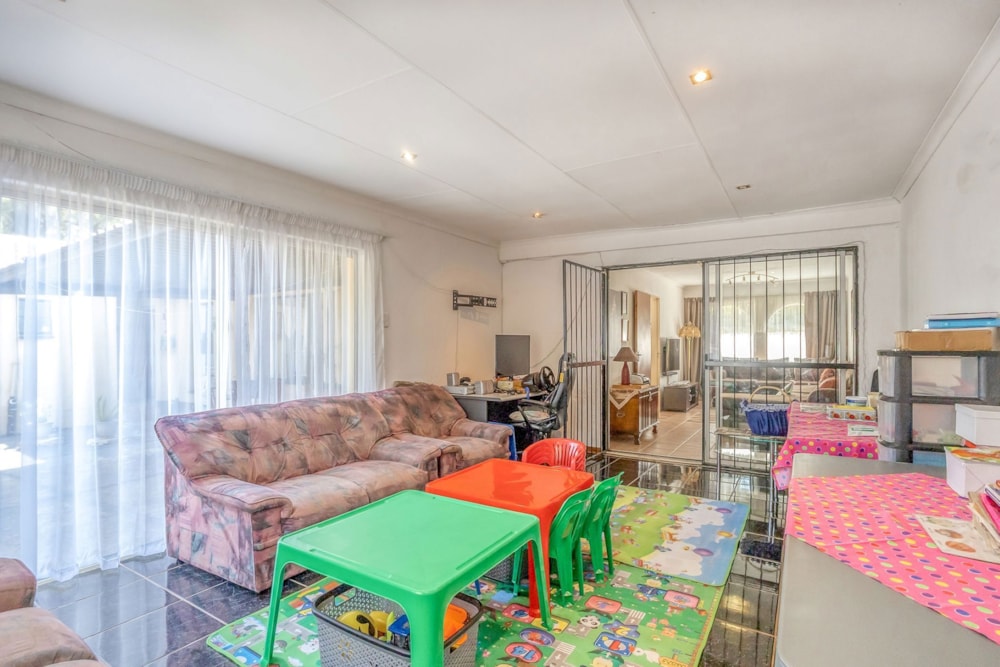 House for sale in Wilgeheuwel - RAN1711793 House for sale in Wilgeheuwel - RAN1711793