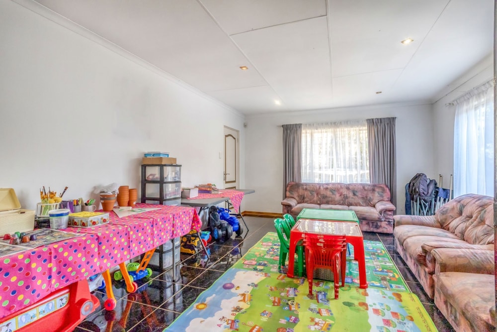 House for sale in Wilgeheuwel - RAN1711793 House for sale in Wilgeheuwel - RAN1711793