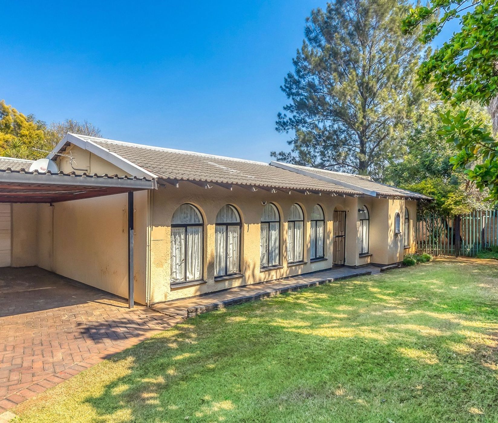 House for sale in Wilgeheuwel - RAN1711793