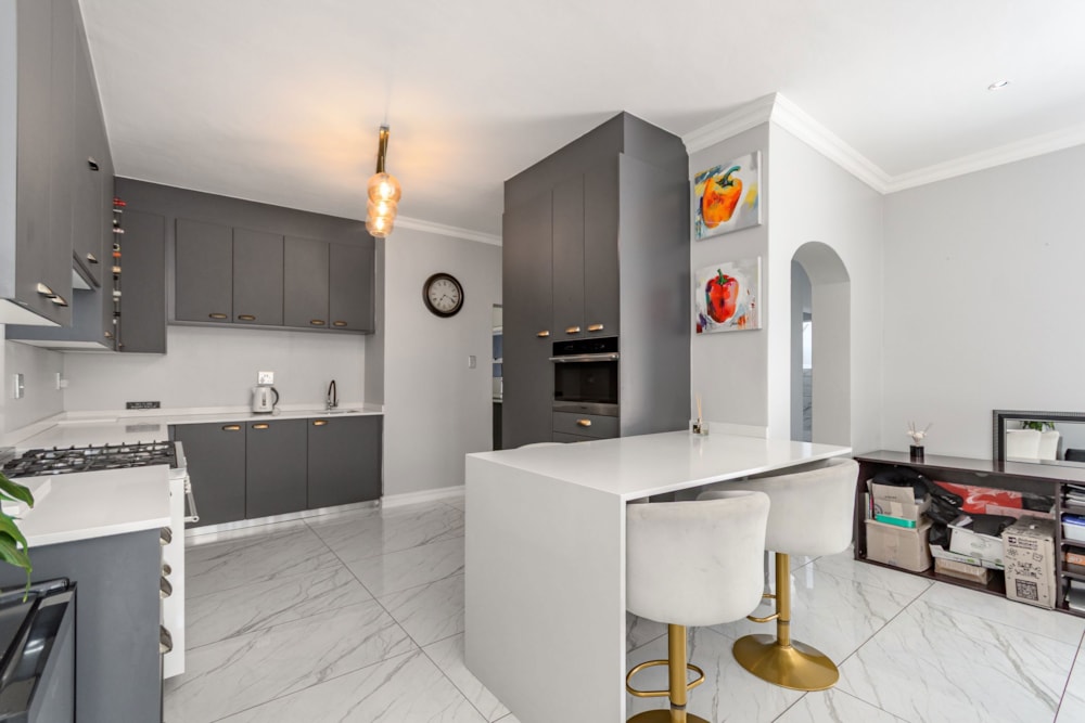 Double-storey cluster for sale in Honeydew Manor - RAN1712826 Double-storey cluster for sale in Honeydew Manor - RAN1712826