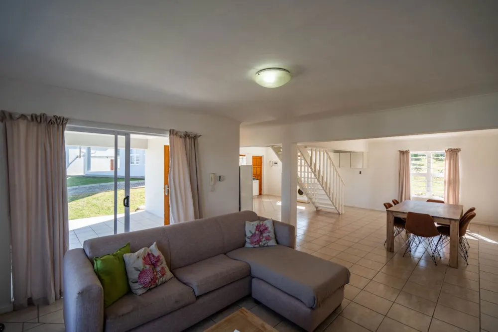 Townhouse sold in Kingswood - 1GC1710397