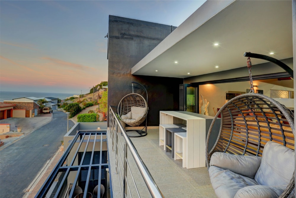 House for sale in Mossel Bay Central - 1MB1711189