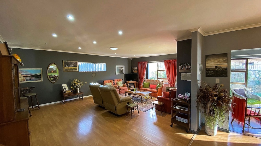 Townhouse for sale in Summerstrand - 1PLZ1710598 Townhouse for sale in Summerstrand - 1PLZ1710598