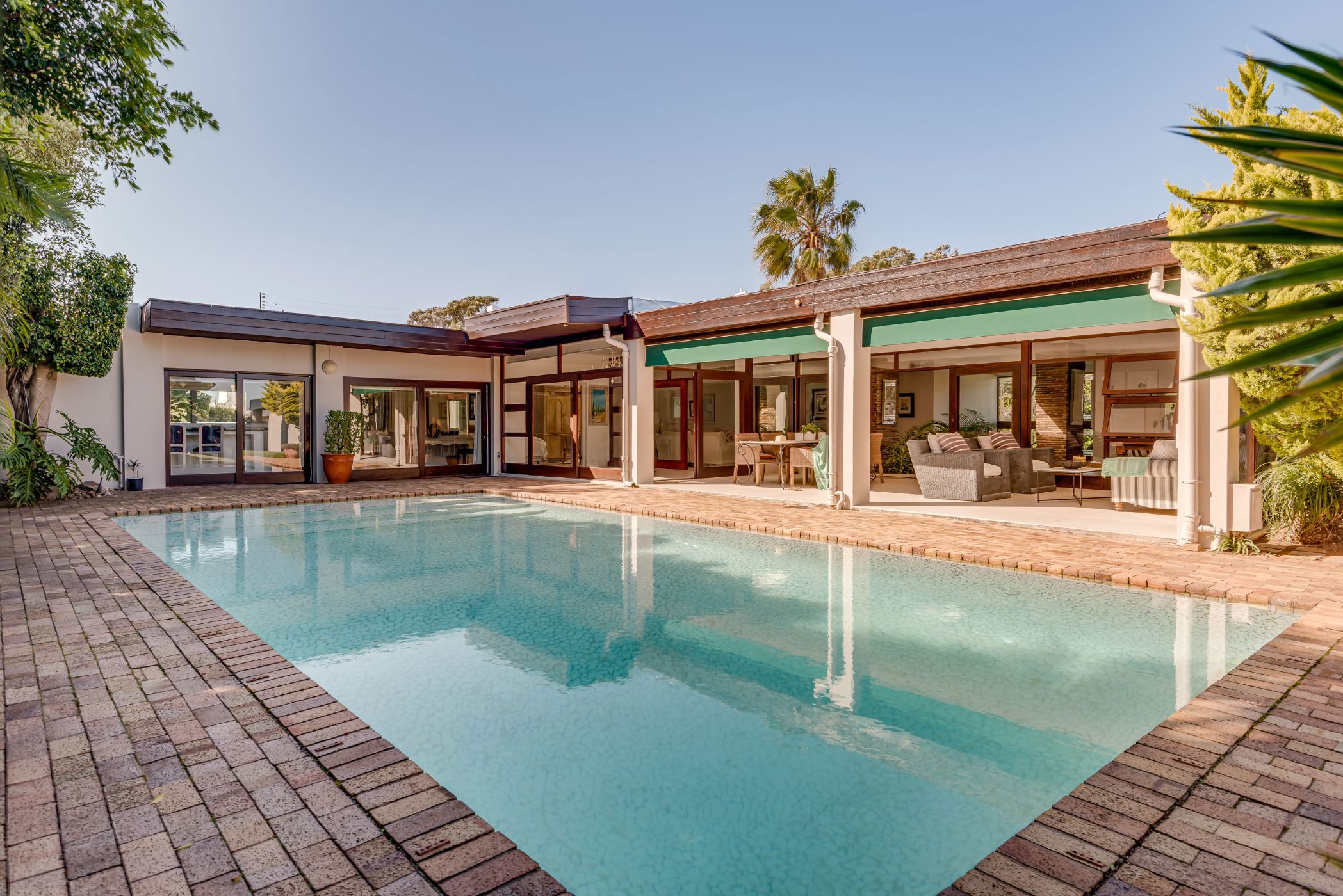 House for sale in Summerstrand - 1PLZ1711925