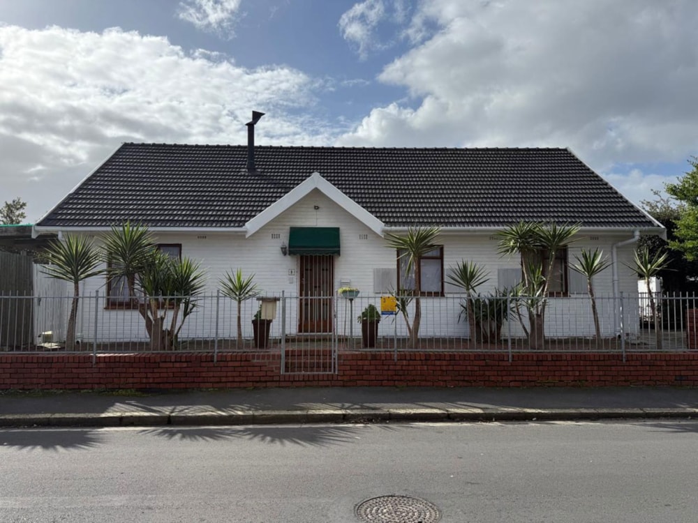 House let in Heathfield - 1OT1707636