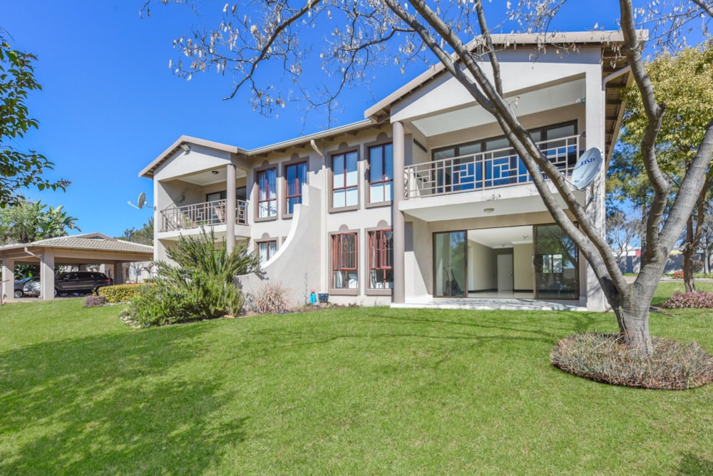 Apartment for sale in Lonehill - FW1710160