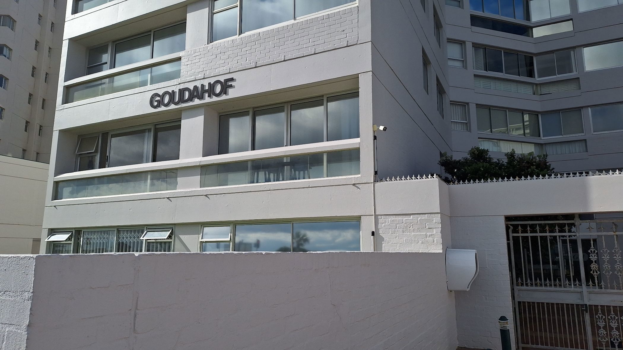 Apartment let in Strand North - SWL1712781