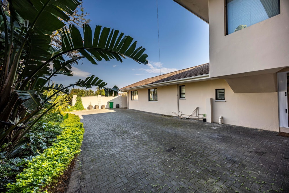 Double-storey house for sale in Gonubie - 1EZ1709742 Double-storey house for sale in Gonubie - 1EZ1709742