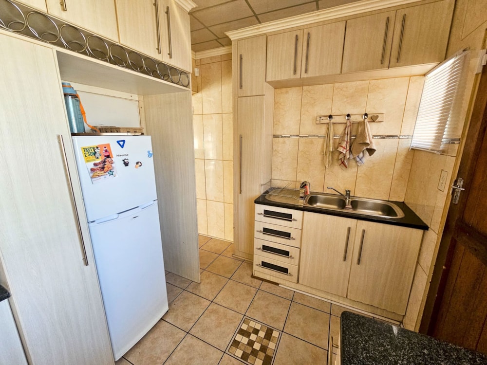 Townhouse for sale in Uitsig, Bloemfontein - 1BX1710382