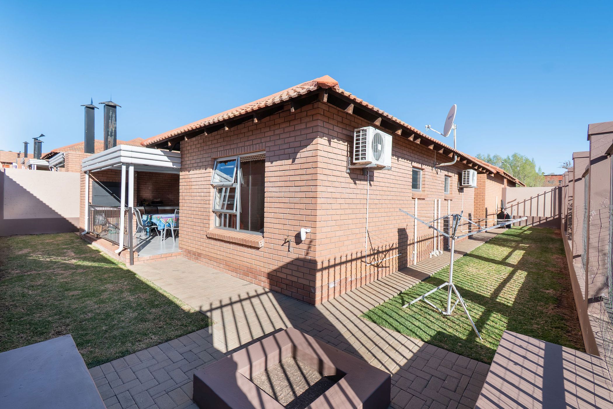 Townhouse for sale in Pentagon Park - 1BX1712245