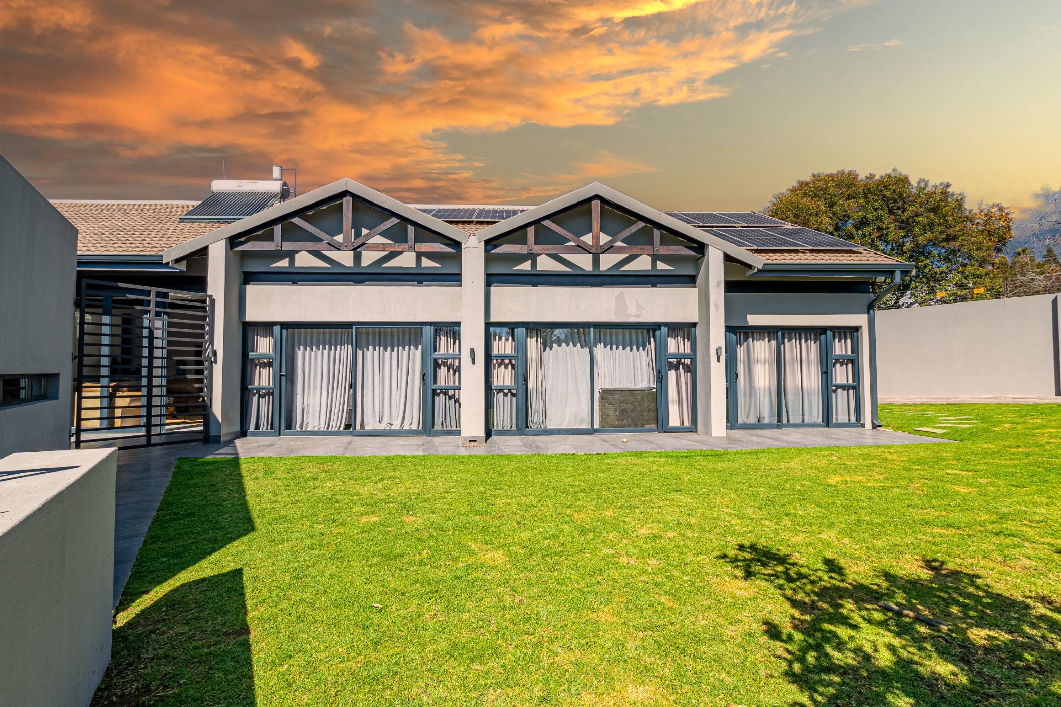 House for sale in Bordeaux  - GRE1707258