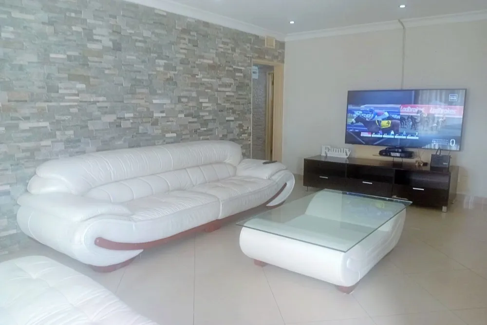 House let in Athlone Park - 1WB1712365 House let in Athlone Park - 1WB1712365