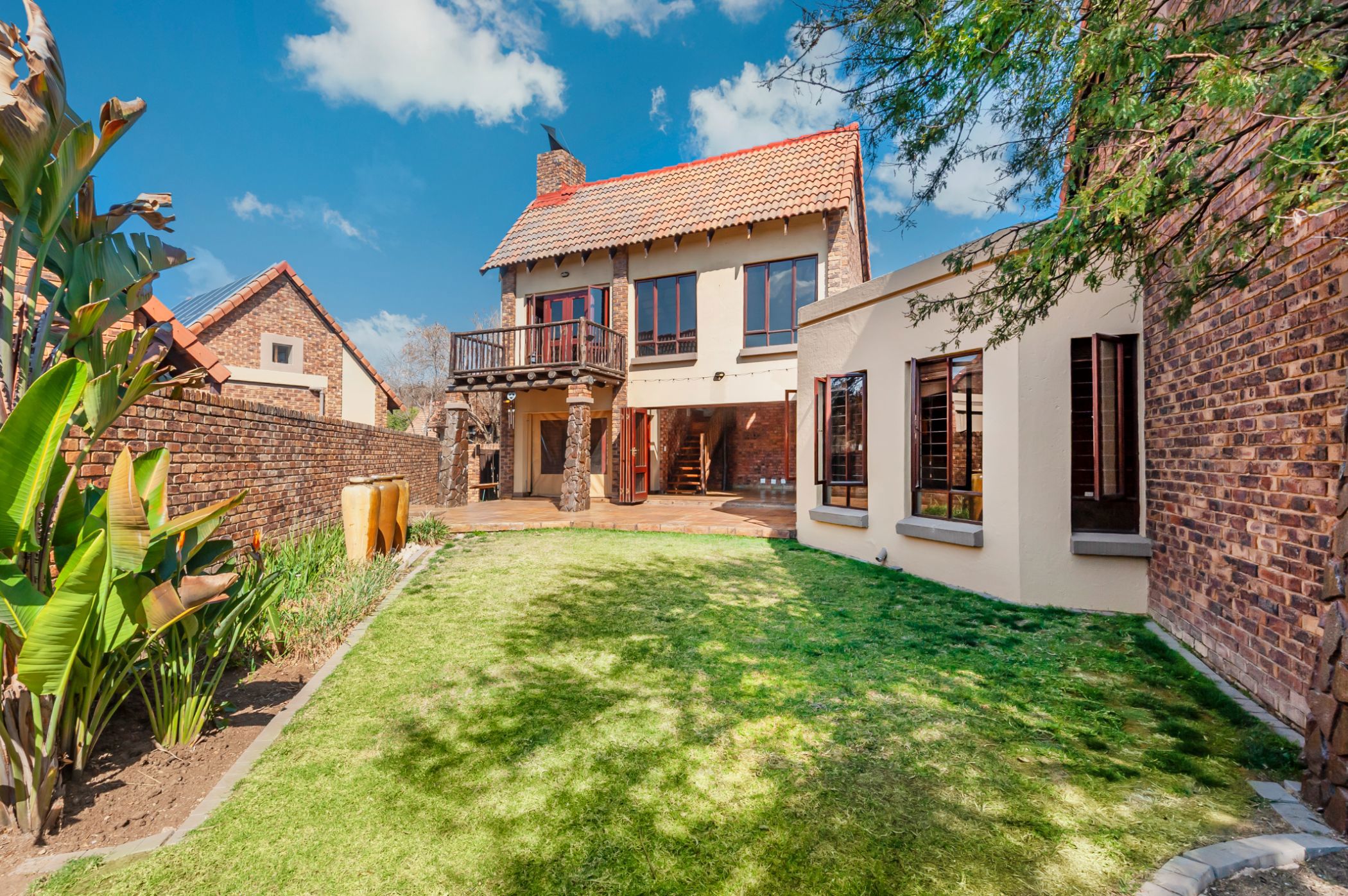 Security estate home for sale in Glen Marais - KTP1740331