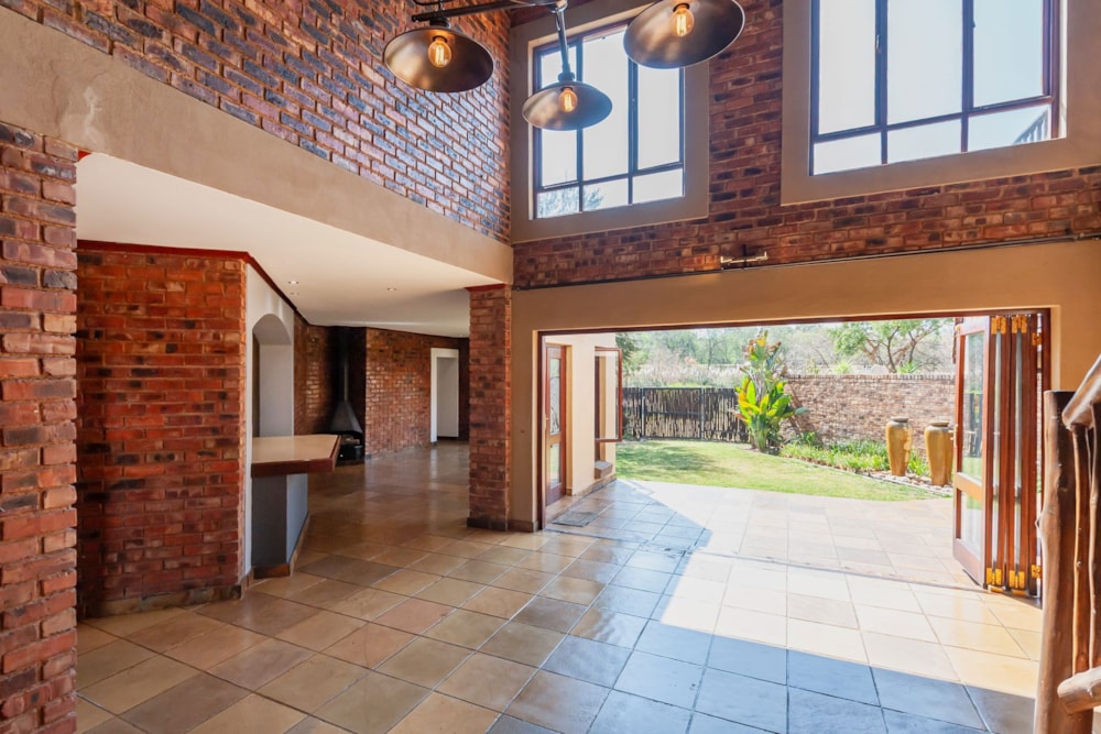 Security estate home for sale in Glen Marais - KTP1708494