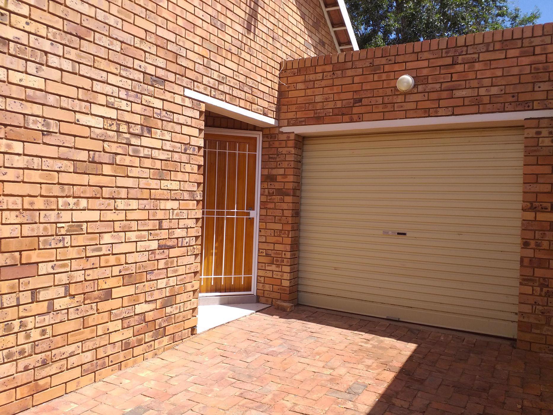 Townhouse let in Spitskop - 1BX1709961