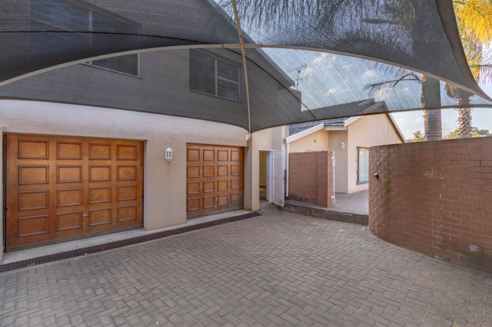 House for sale in Farrarmere - EN1709002 House for sale in Farrarmere - EN1709002