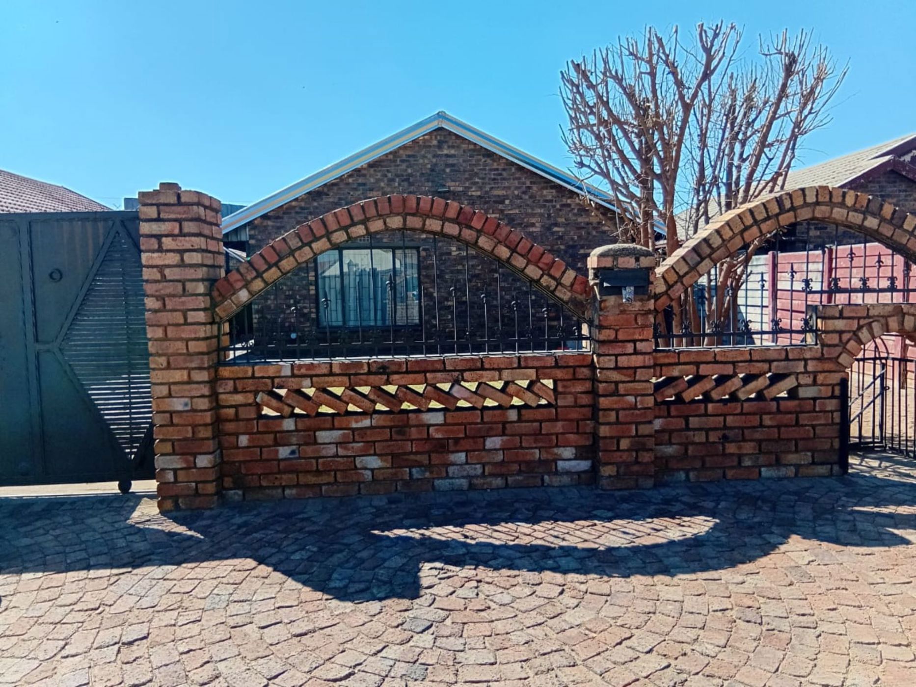 House for sale in Daveyton - EN1708090