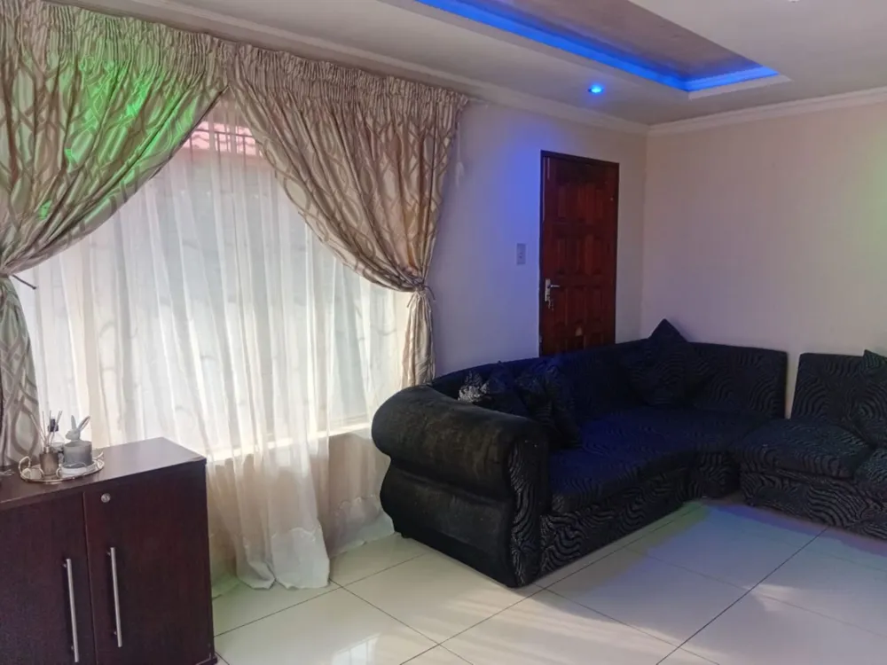 House for sale in Daveyton - EN1708090