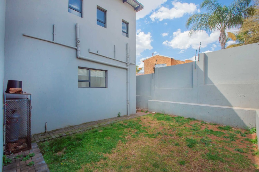 Double-storey cluster for sale in Noordheuwel - 1KR1711993 Double-storey cluster for sale in Noordheuwel - 1KR1711993