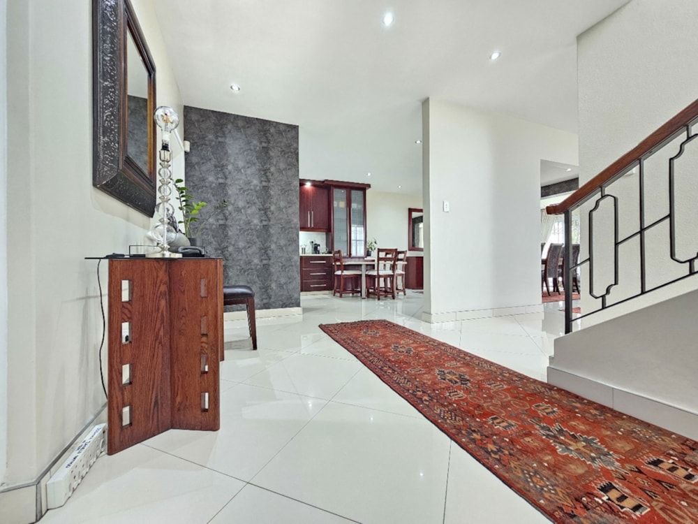 Townhouse for sale in Musgrave - 1DA1710736 Townhouse for sale in Musgrave - 1DA1710736