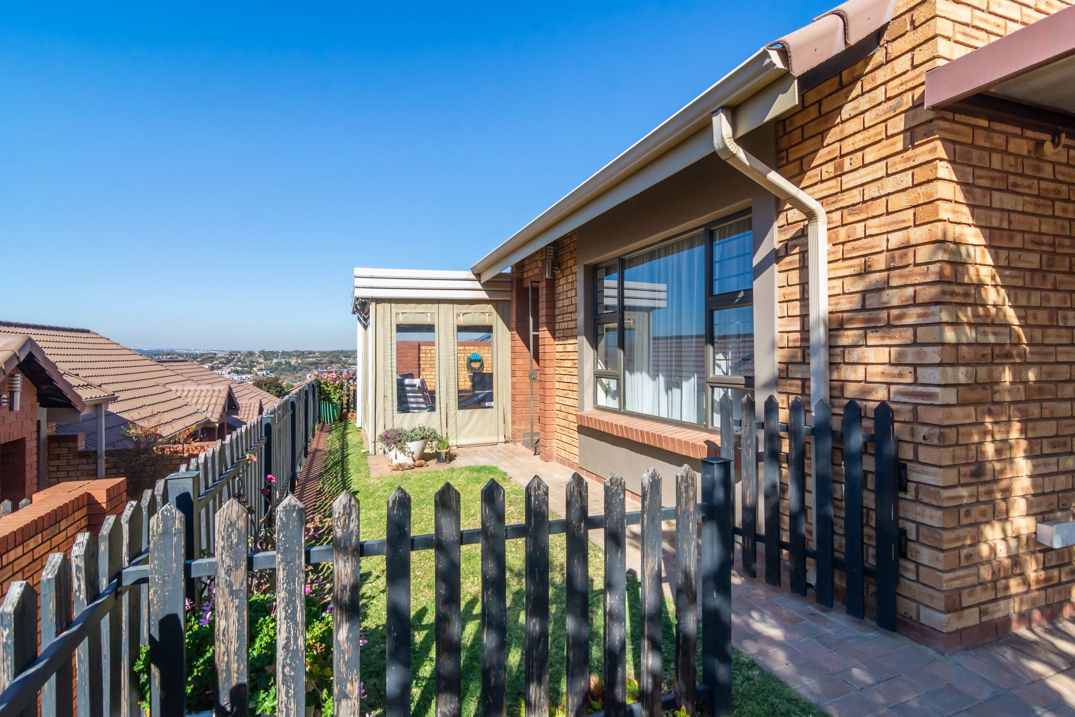 Garden retirement home for sale in Featherbrooke Hills Retirement Village - 1KR1709851