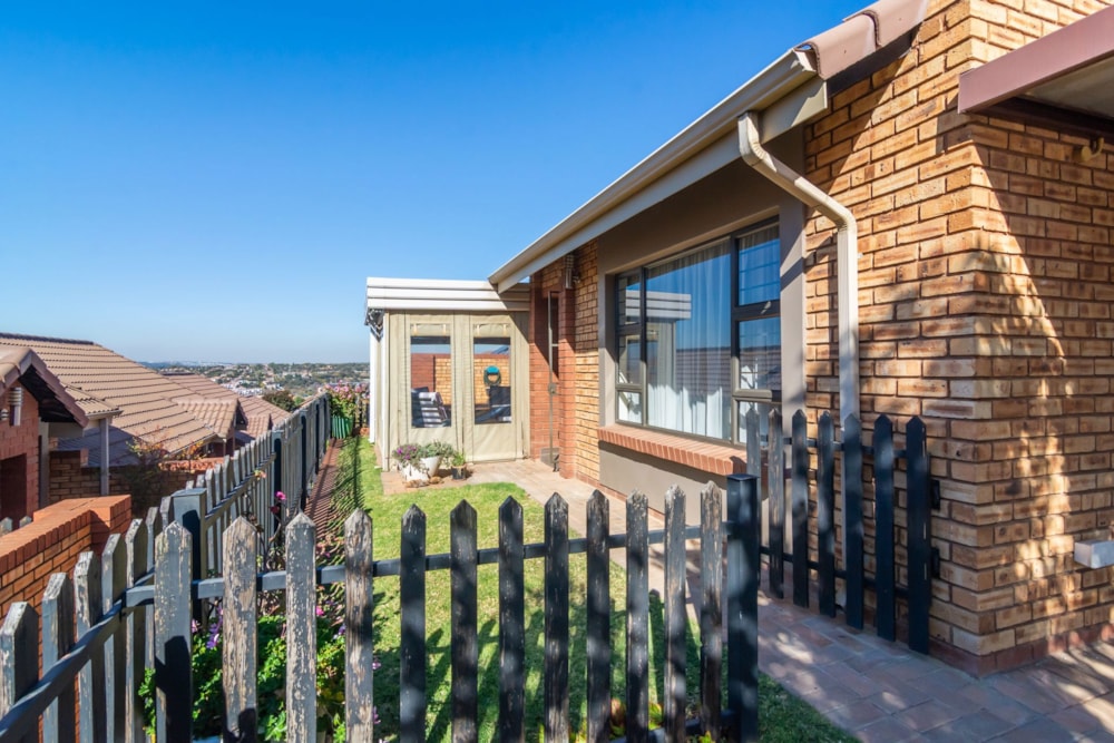 Garden retirement home for sale in Featherbrooke Hills Retirement Village - 1KR1709851 Garden retirement home for sale in Featherbrooke Hills Retirement Village - 1KR1709851