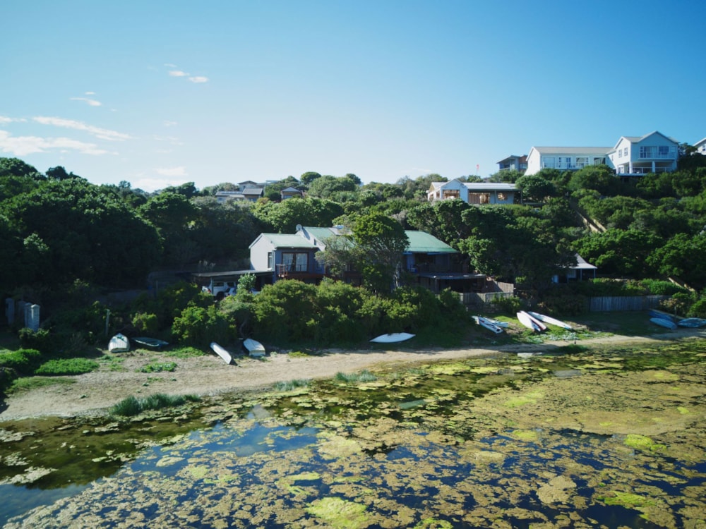 House for sale in Kingfisher Creek - 1SH1623963