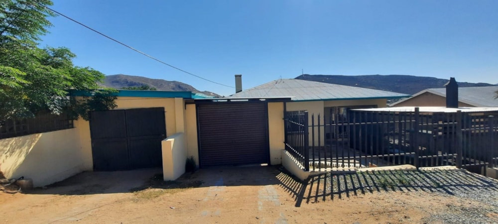 House let in Springbok - 1NA1694846