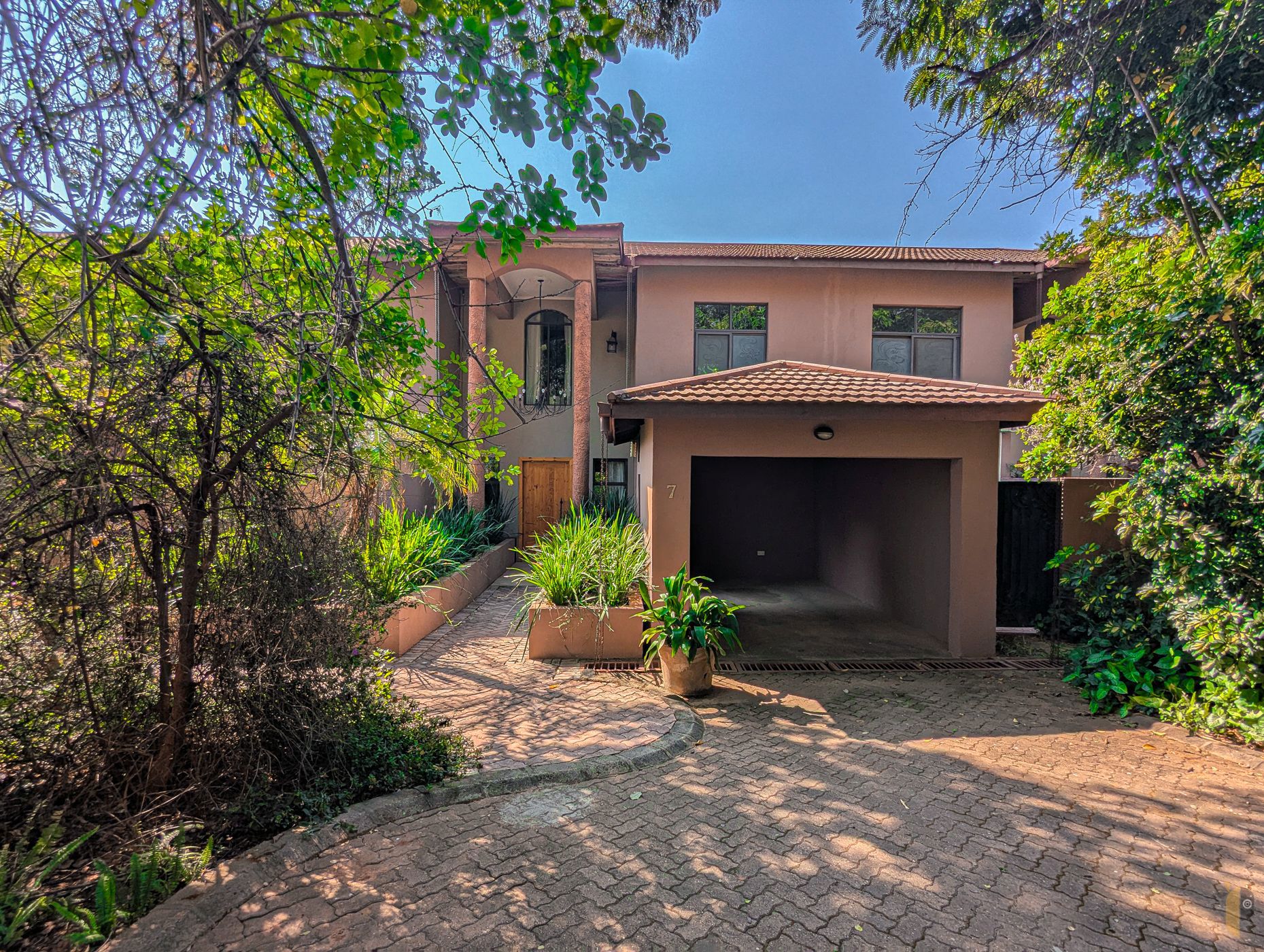 Security complex home to rent in Leopards Hill, Zambia - 3ZA1712205