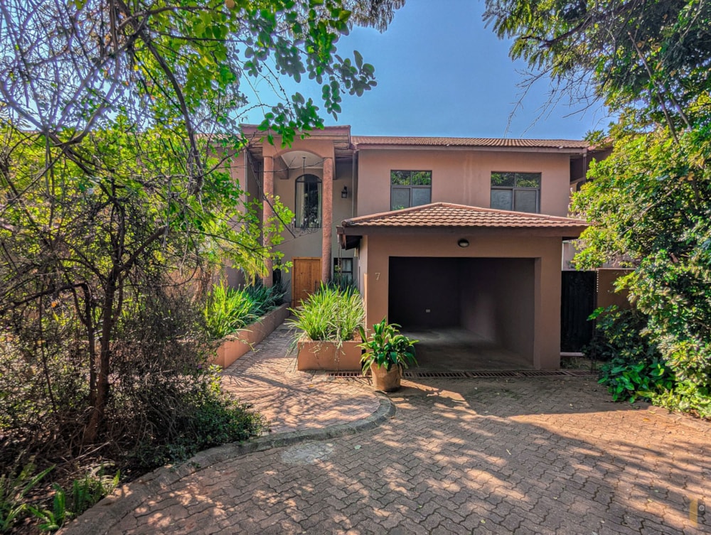 Security complex home to rent in Leopards Hill, Zambia - 3ZA1712205