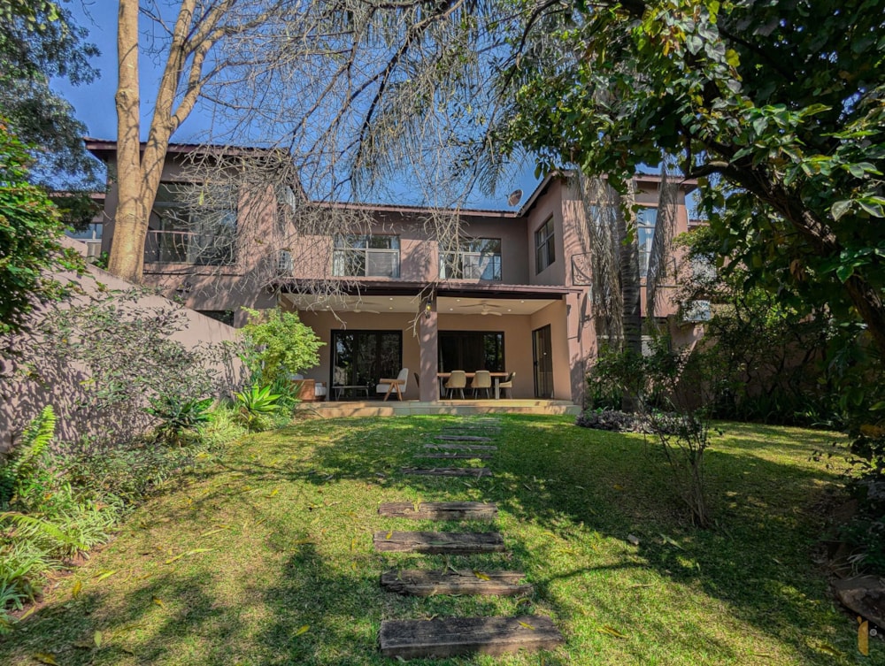 Security complex home to rent in Leopards Hill, Zambia - 3ZA1712205