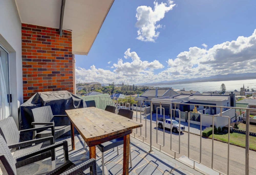 House for sale in Mossel Bay Central - 1MB1712188 House for sale in Mossel Bay Central - 1MB1712188